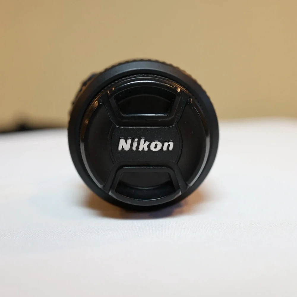 Nikon AF-S DX NIKKOR 18-55mm f/3.5-5.6G